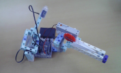 市川市・本八幡・船橋市のロボットプログラミング講座 ロボット画像 紙飛行機